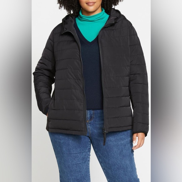 Universal Standard Jackets & Blazers - NWT Universal Standard Black Comfort Panel Light Padded Packable Jacket XS